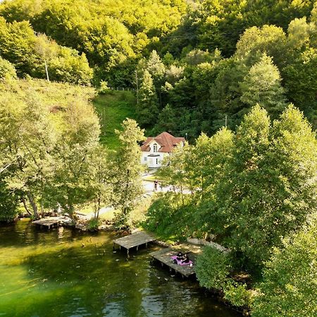 فيلا Cobras Plivsko Jezero, يايتشه المظهر الخارجي الصورة