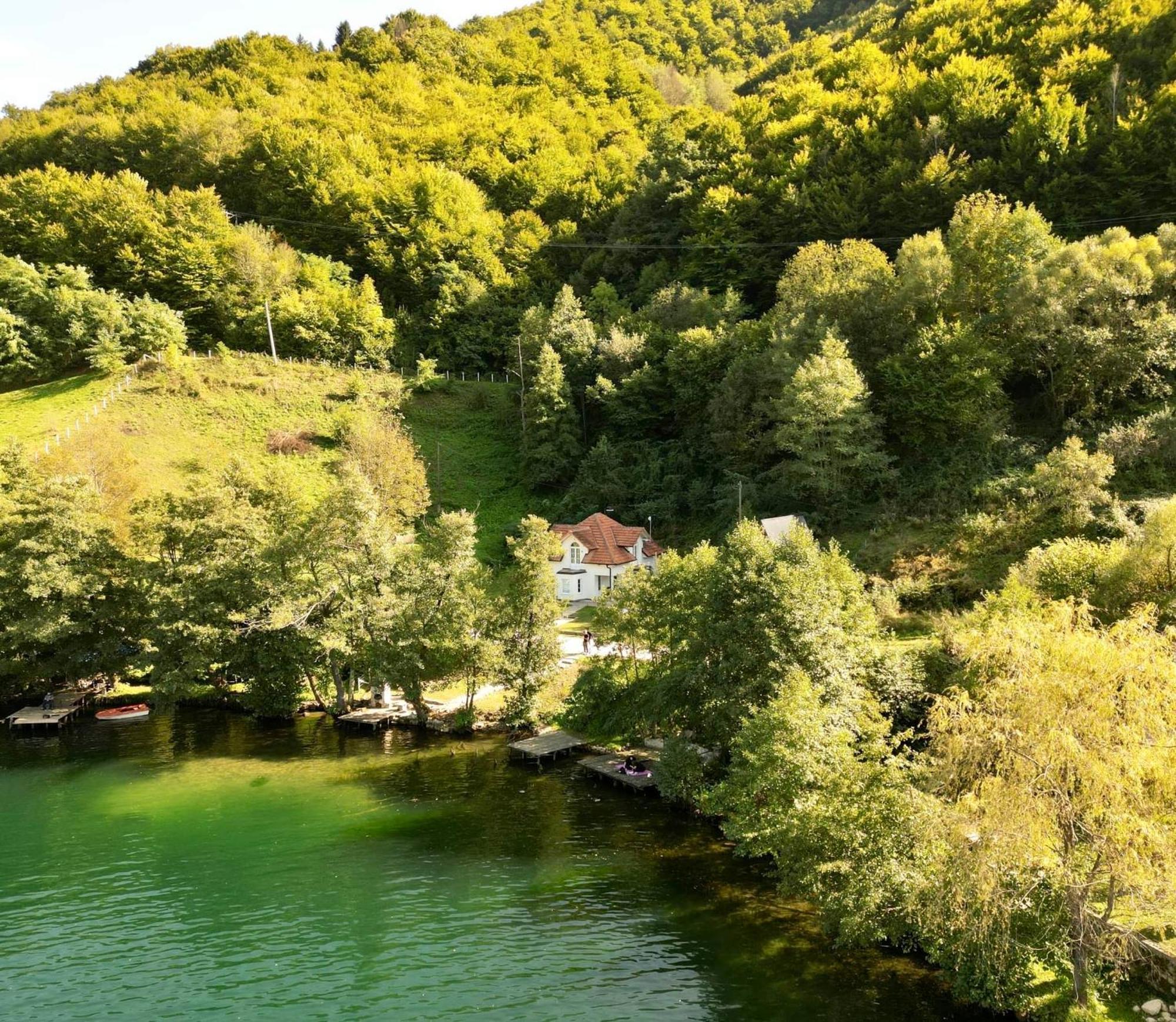 فيلا Cobras Plivsko Jezero, يايتشه المظهر الخارجي الصورة